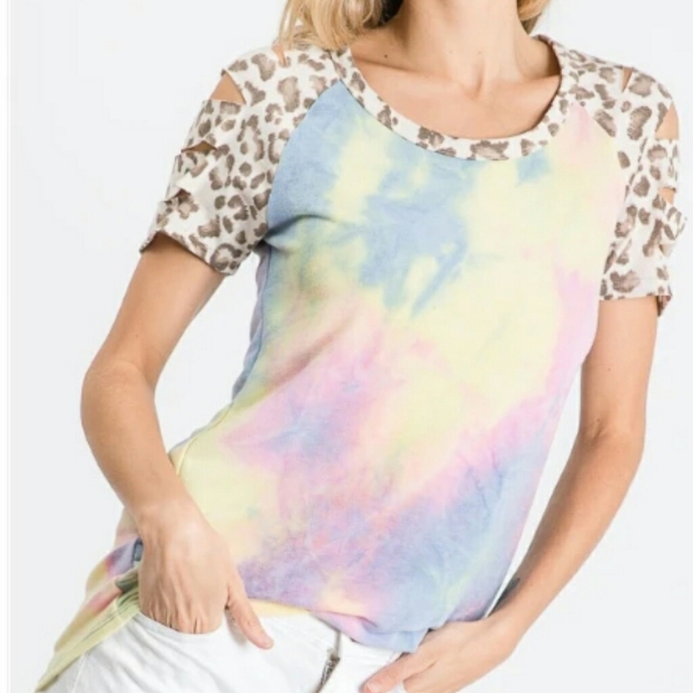 Animal print and tie dye cut sleeve shirt